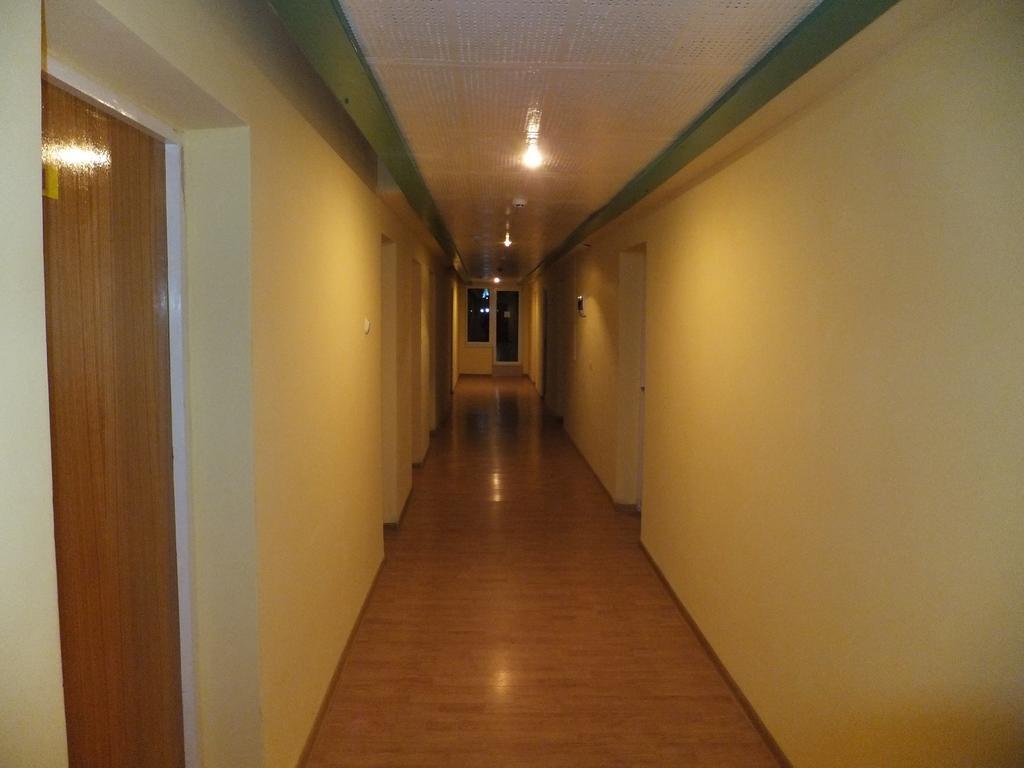 Viesbutis Jurbarkas Hotel Buitenkant foto