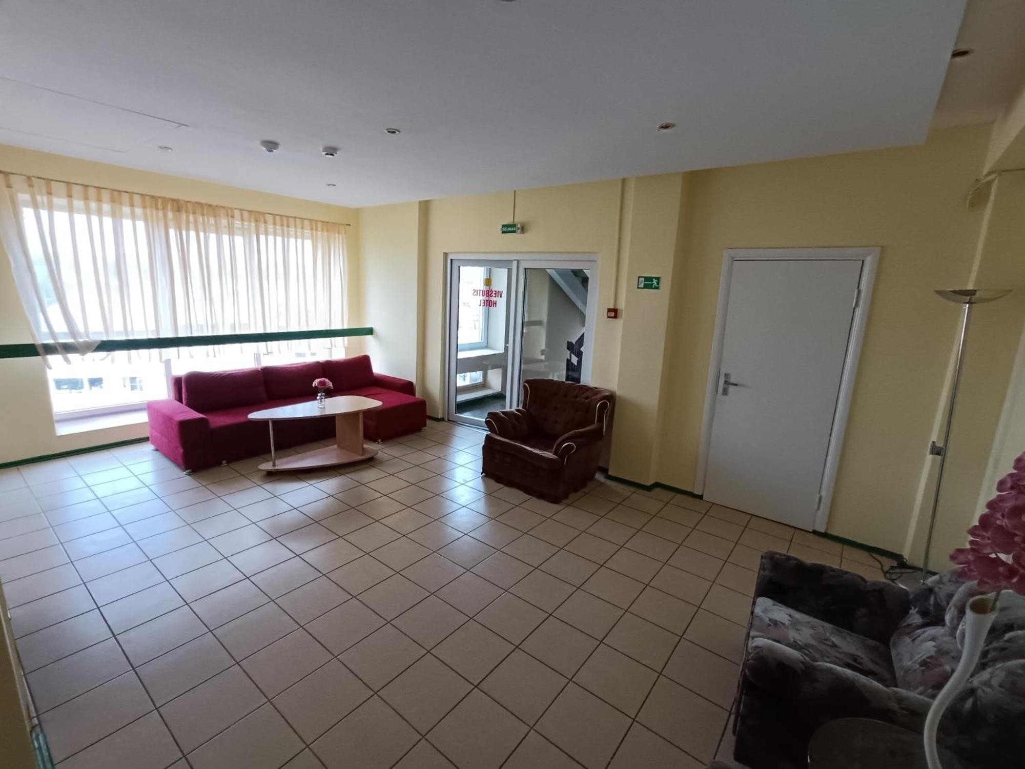 Viesbutis Jurbarkas Hotel Buitenkant foto