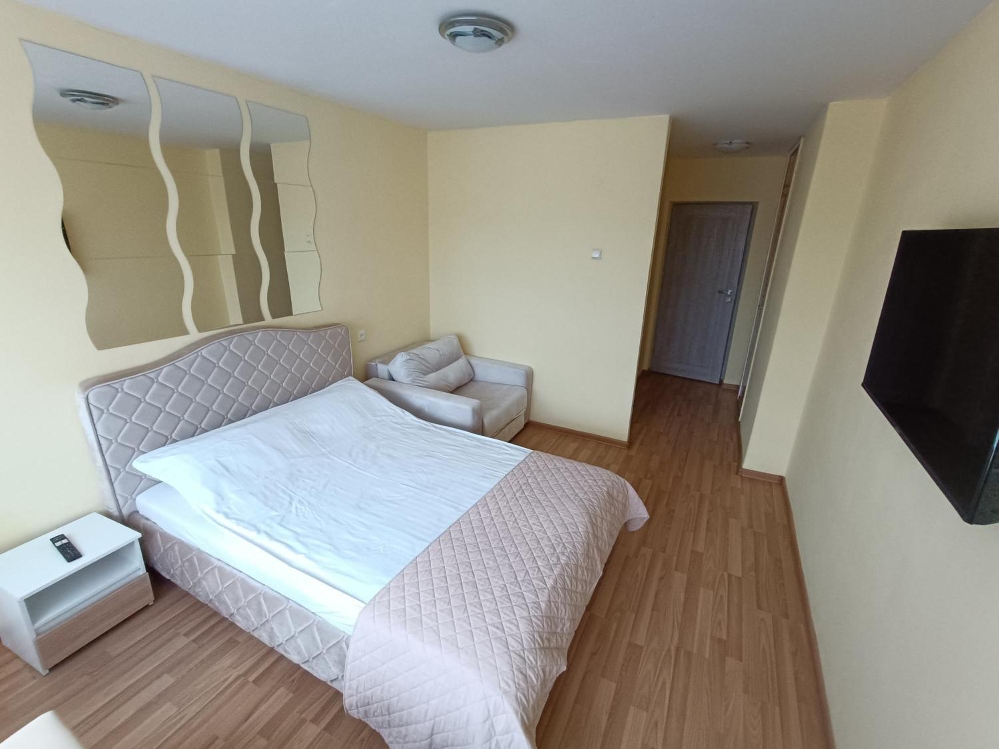 Viesbutis Jurbarkas Hotel Buitenkant foto