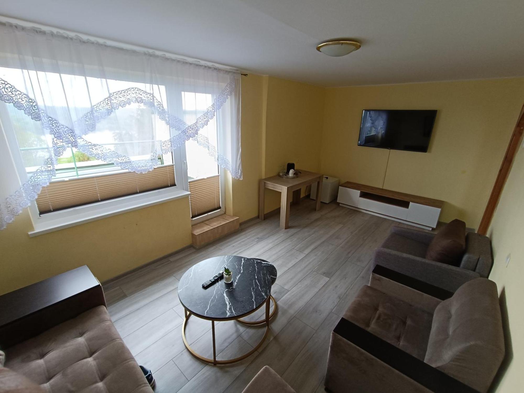 Viesbutis Jurbarkas Hotel Buitenkant foto