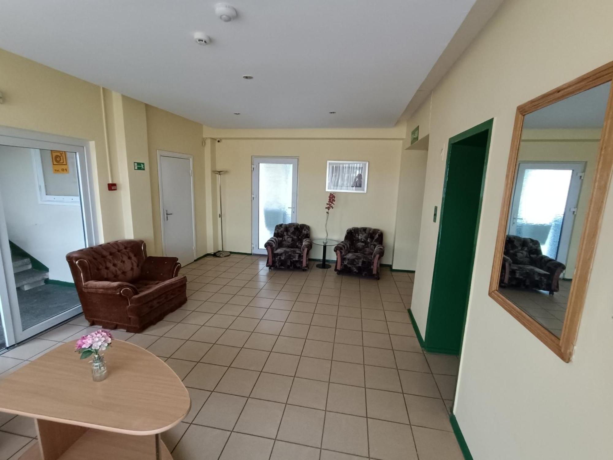 Viesbutis Jurbarkas Hotel Buitenkant foto