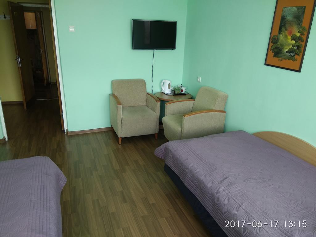 Viesbutis Jurbarkas Hotel Buitenkant foto