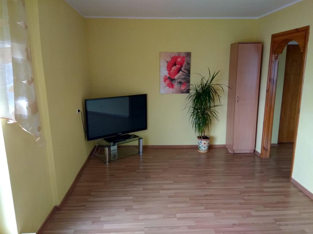 Viesbutis Jurbarkas Hotel Buitenkant foto