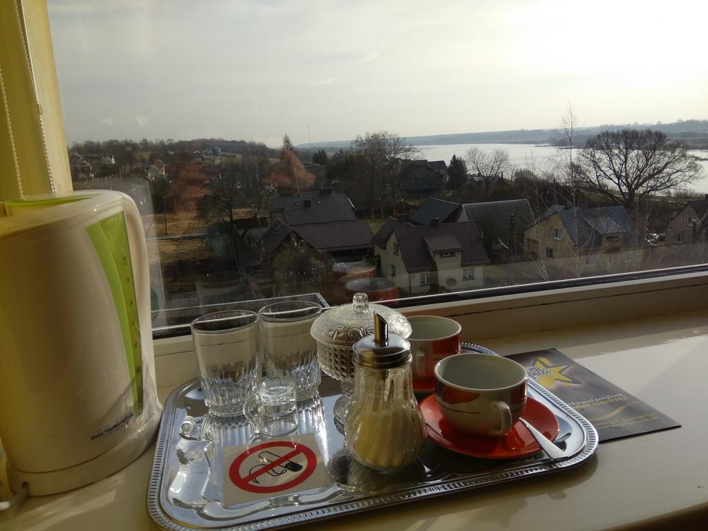 Viesbutis Jurbarkas Hotel Buitenkant foto