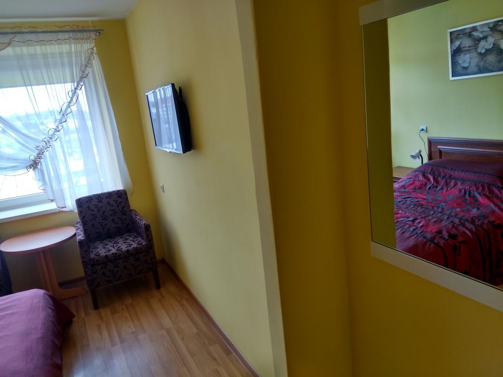 Viesbutis Jurbarkas Hotel Buitenkant foto