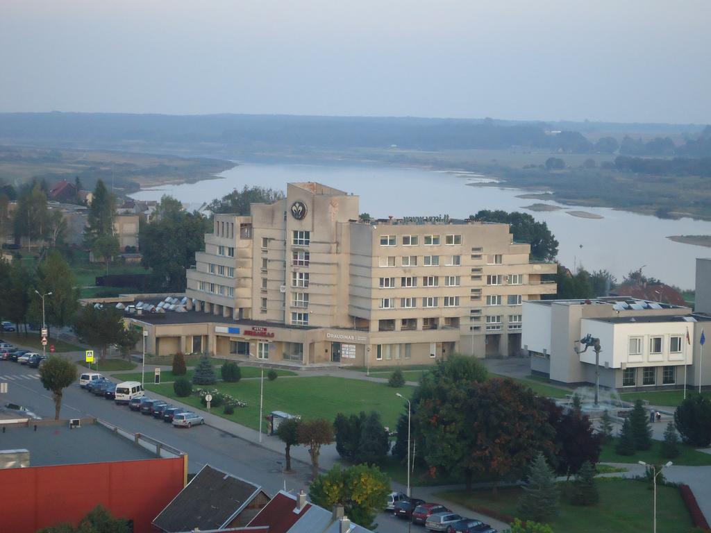 Hotel Jurbarkas Buitenkant foto